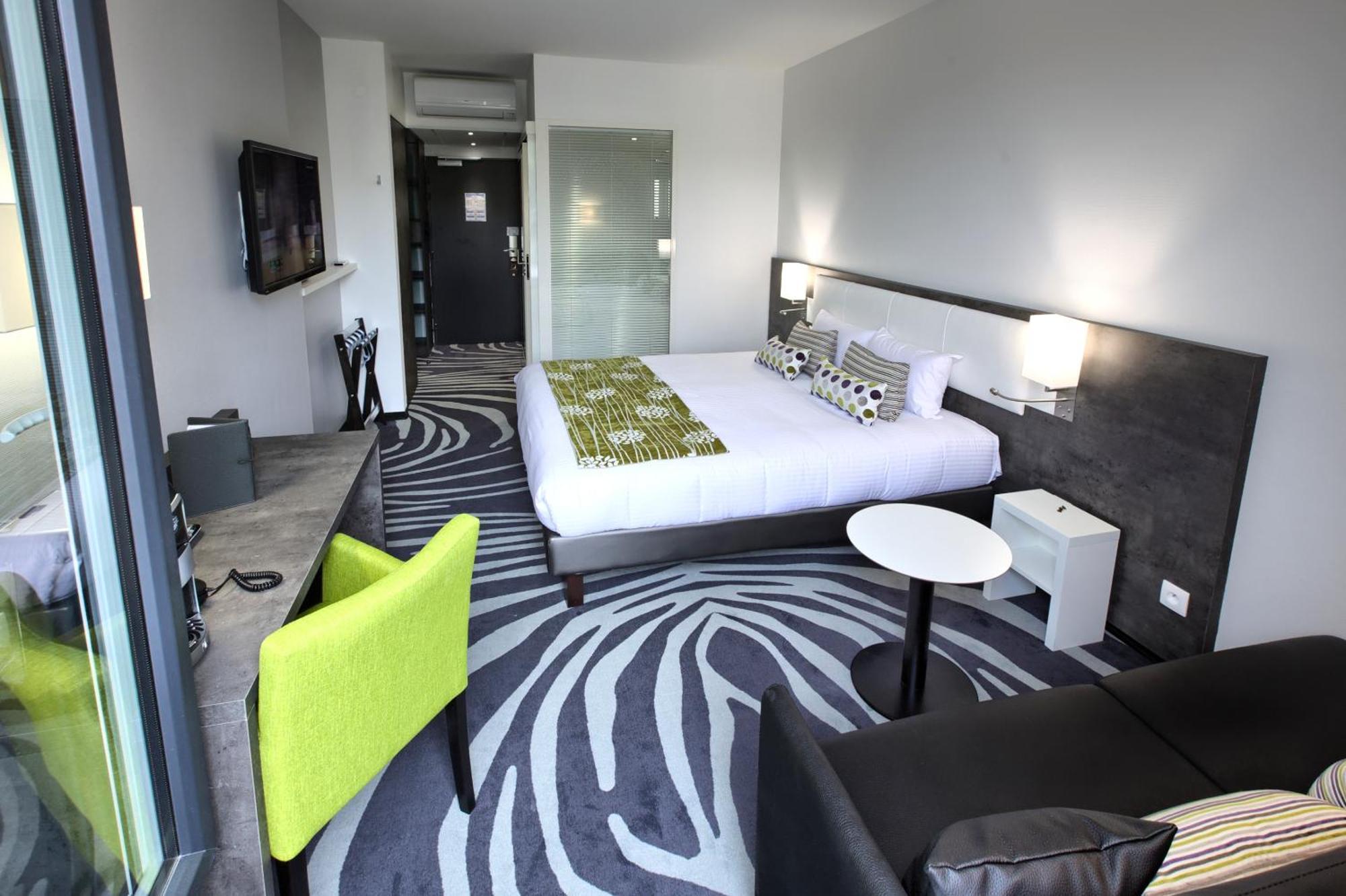 Au Comté d'Ornon Hôtel&Spa Gradignan Quarto foto